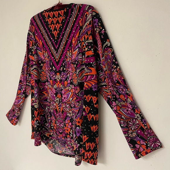 Bob Mackie - Picture 1 of 5